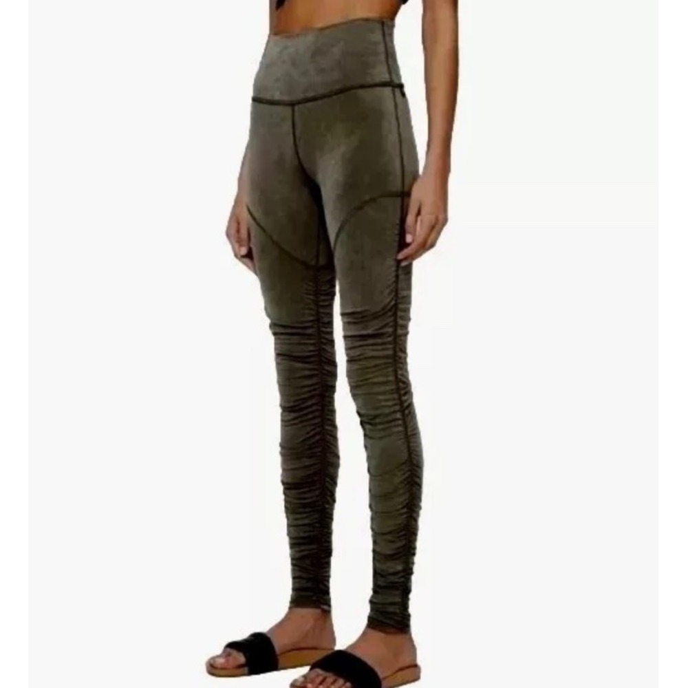 Lululemon Lululemon Into Something Good Sage Green High Rise Yoga Legging Size 6